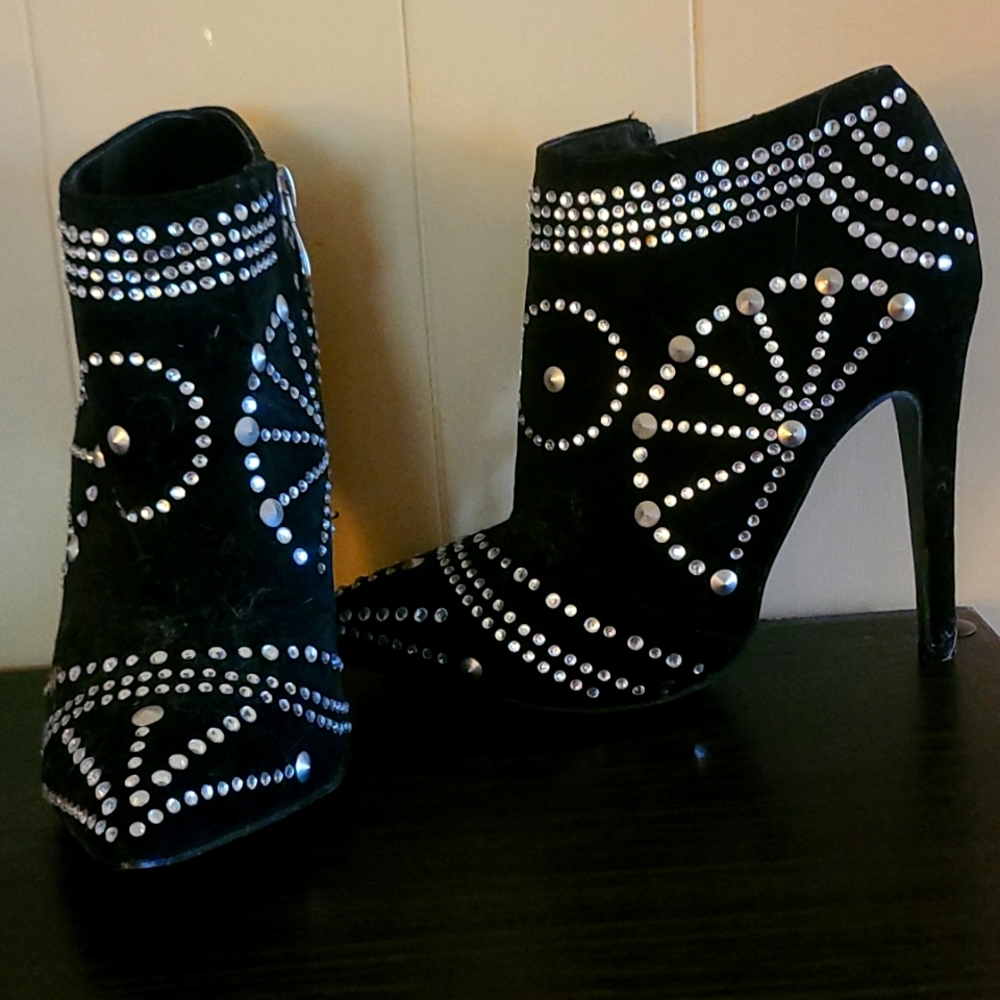 Black Booties